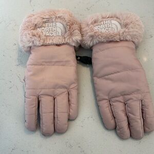 Girls size M (size 10) North Face Gloves in Pink